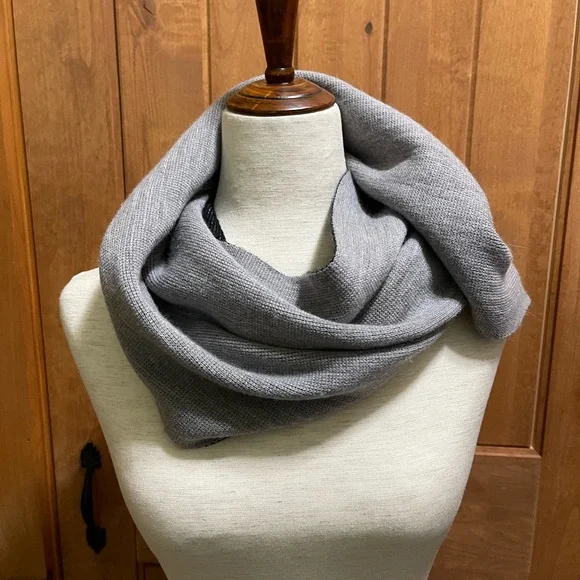 Cashmere Two Toned Infinity Scarf - Picture 3 of 5